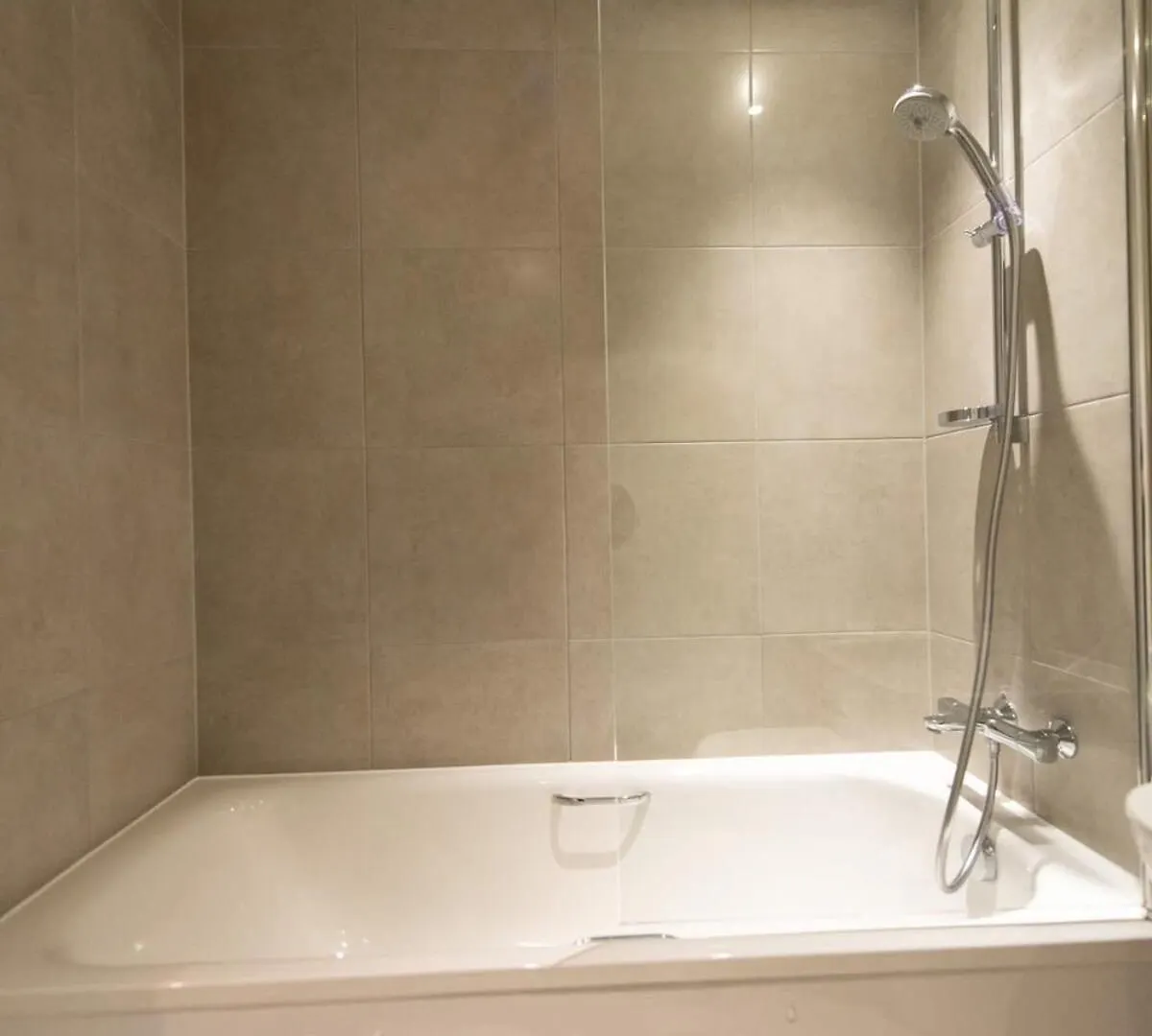 Fantastic 1 Bed Apartment In Crawley United Kingdom