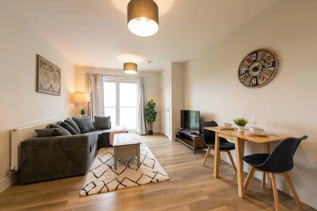 Fantastic 1 Bed Apartment In Crawley