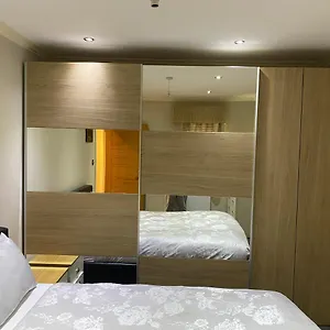 Homestay Ruislip Guest House, Ruislip