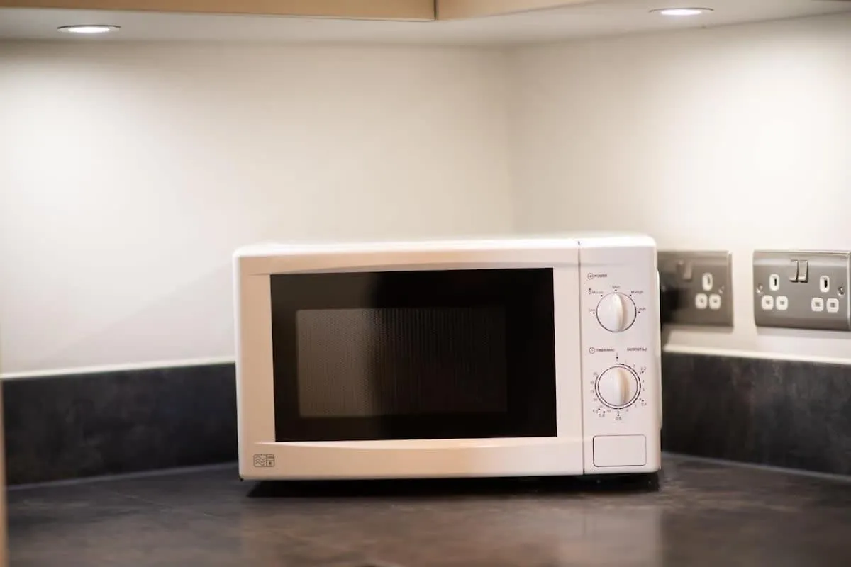 Fantastic 1 Bed Apartment In Crawley United Kingdom