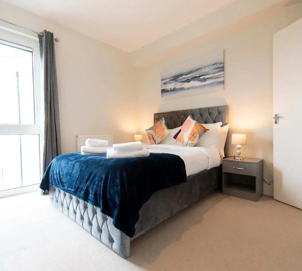 Fantastic 1 Bed Apartment In Crawley United Kingdom