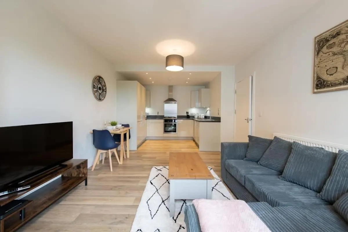 Fantastic 1 Bed Apartment In Crawley