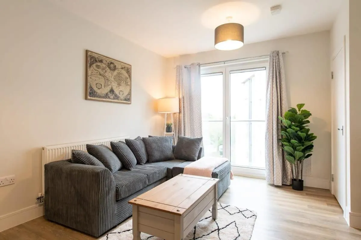 Fantastic 1 Bed Apartment In Crawley United Kingdom